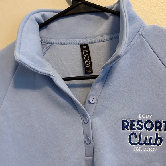 Resort Club Women's Blue Sweatshirt - Picture 5 of 10